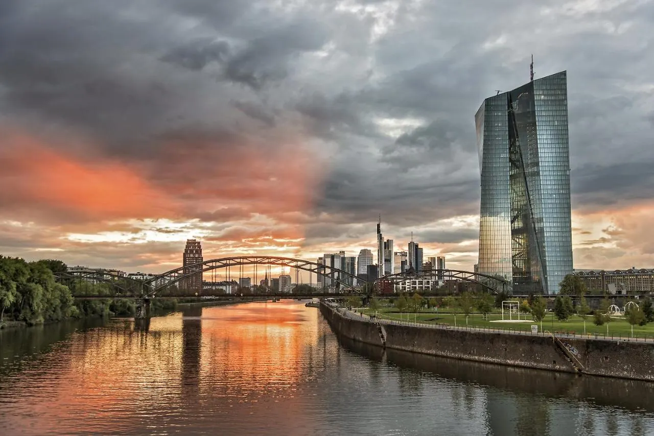 Grand Hotel Downtown Frankfurt am Main Almanya
